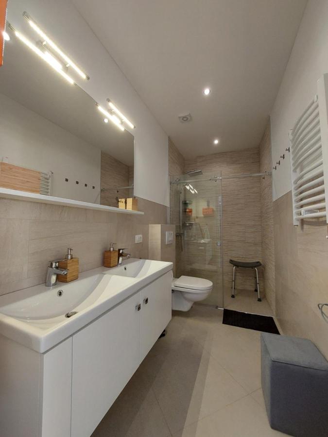 Modern Top Floor Sea View 3Br With Pools, Spa & Fitness Bečići エクステリア 写真