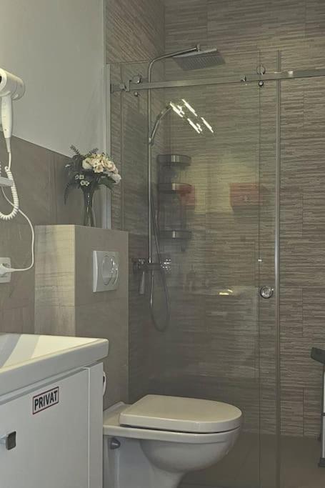 Modern Top Floor Sea View 3Br With Pools, Spa & Fitness Bečići エクステリア 写真