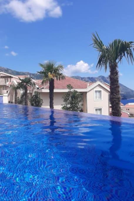 Modern Top Floor Sea View 3Br With Pools, Spa & Fitness Bečići エクステリア 写真